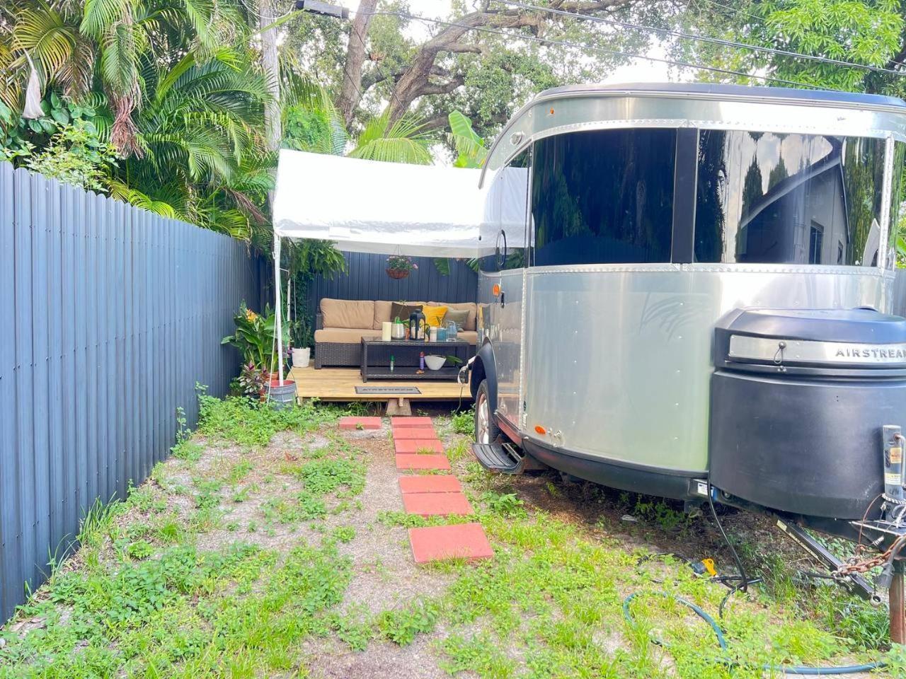 Work, Rest And Play: Wifi, Tv And Backyard Bliss Lejlighed North Miami Beach Eksteriør billede